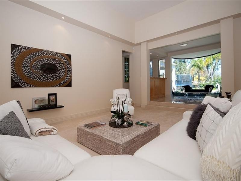 3188 Riverleigh Drive, Hope Island QLD 4212