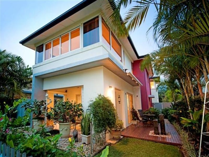 6017 Calarado Avenue, Hope Island QLD 4212