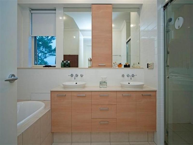 6017 Calarado Avenue, Hope Island QLD 4212