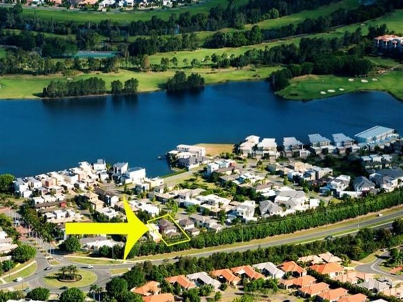 6017 Calarado Avenue, Hope Island QLD 4212