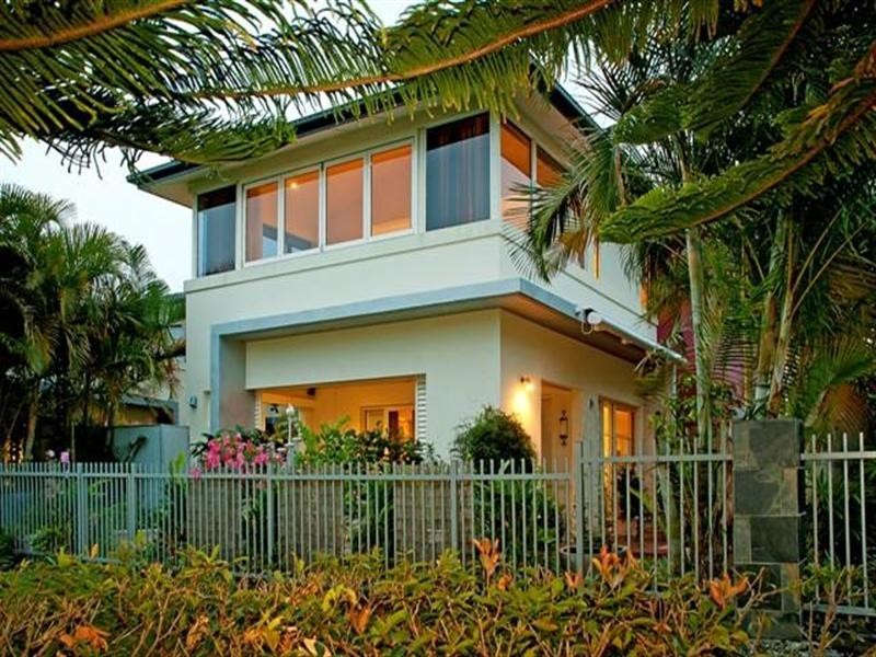 6017 Calarado Avenue, Hope Island QLD 4212