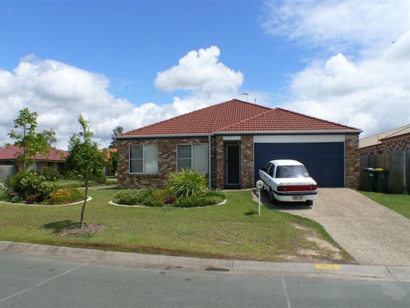 2/37 Merton Drive, Upper Coomera QLD 4209