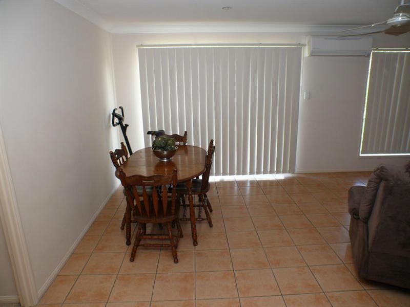 2/37 Merton Drive, Upper Coomera QLD 4209