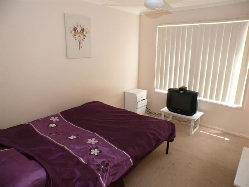 2/37 Merton Drive, Upper Coomera QLD 4209