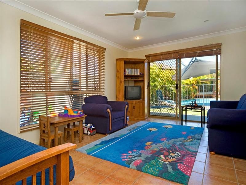 26 Dallow Crescent, Helensvale QLD 4212