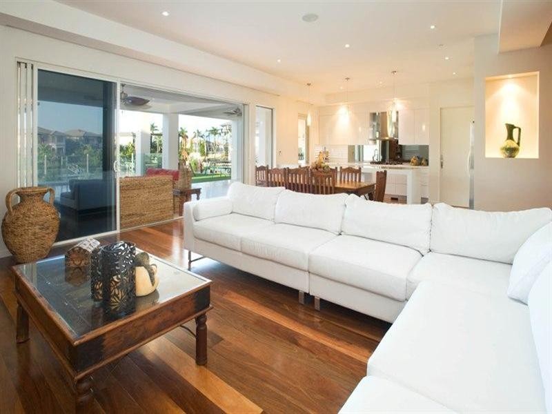 2170 Beaufort Way, Hope Island QLD 4212