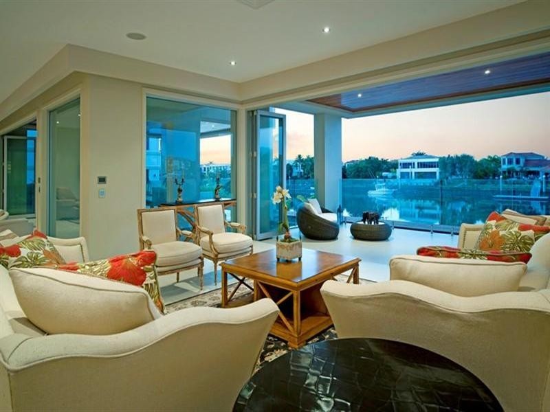 2616 Virginia Drive, Hope Island QLD 4212