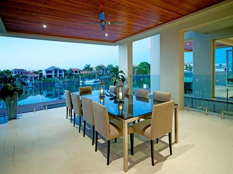 2616 Virginia Drive, Hope Island QLD 4212