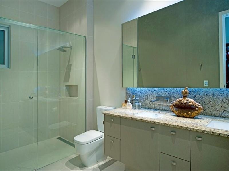 2616 Virginia Drive, Hope Island QLD 4212