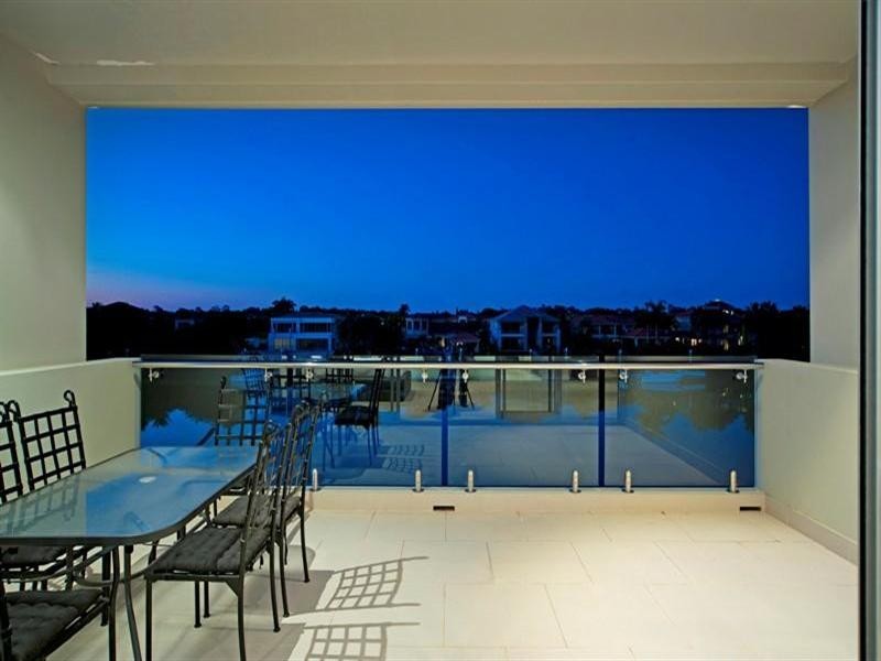 2616 Virginia Drive, Hope Island QLD 4212