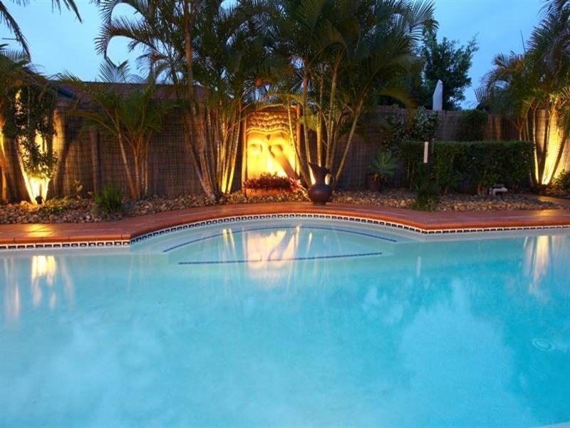 17 Eastbank Terrace, Helensvale QLD 4212