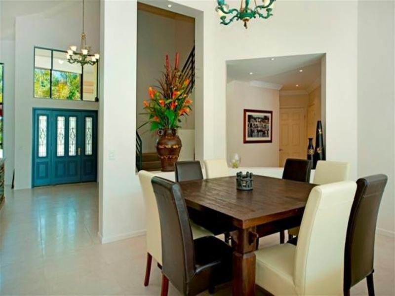 8207 Magnolia Drive West, Hope Island QLD 4212