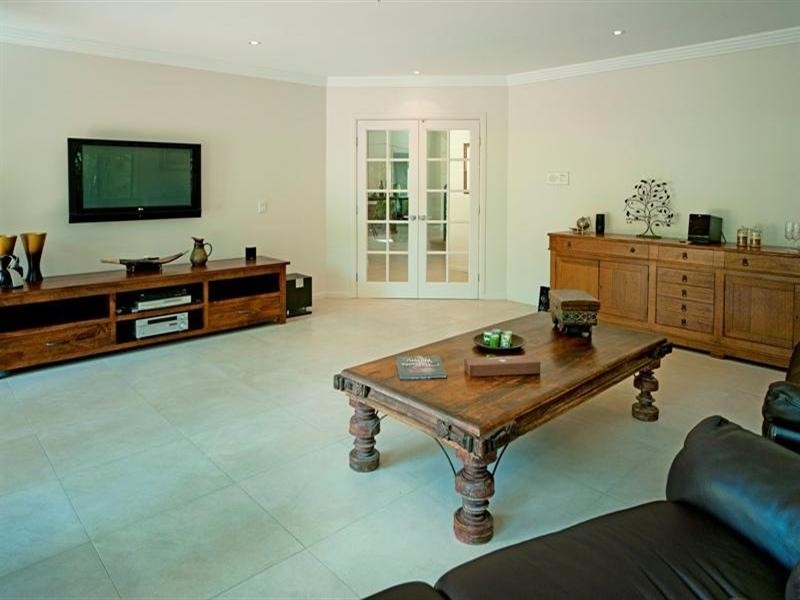 8207 Magnolia Drive West, Hope Island QLD 4212