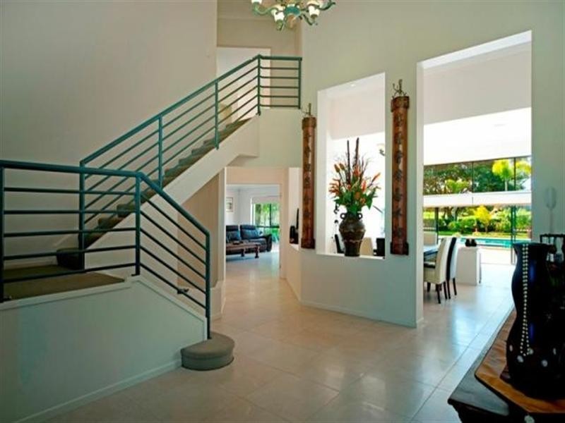 8207 Magnolia Drive West, Hope Island QLD 4212