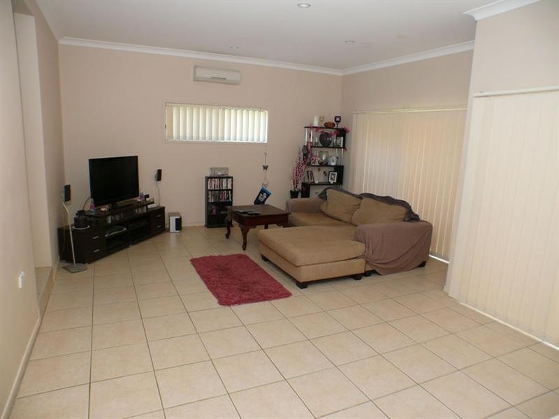 1/9 Wendy Court, Upper Coomera QLD 4209