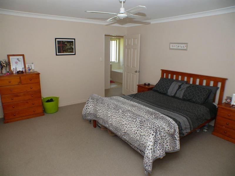 1/9 Wendy Court, Upper Coomera QLD 4209