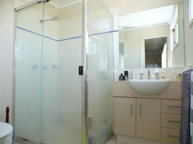 1/9 Wendy Court, Upper Coomera QLD 4209