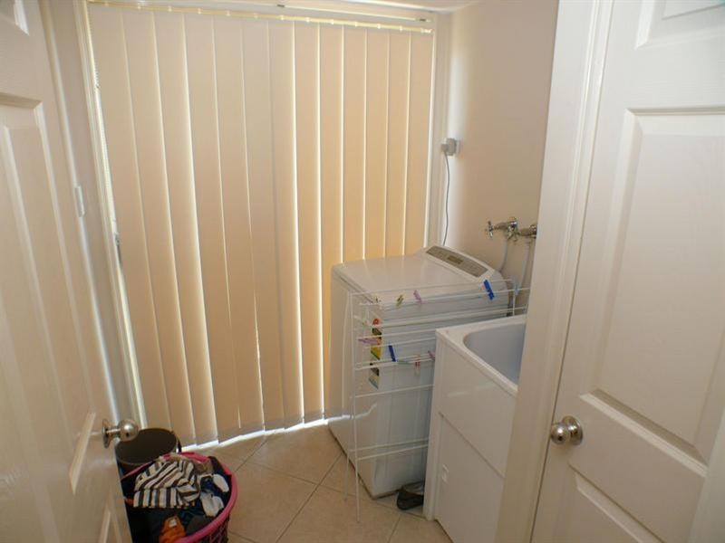 1/9 Wendy Court, Upper Coomera QLD 4209