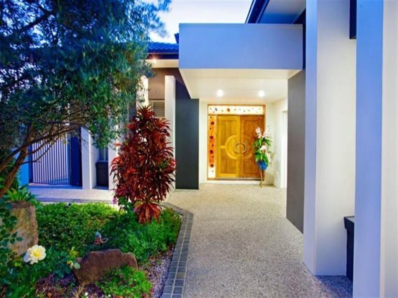 6154 Bolsena Circuit, Hope Island QLD 4212