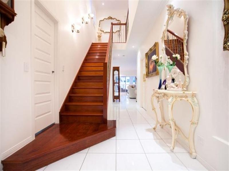 6154 Bolsena Circuit, Hope Island QLD 4212