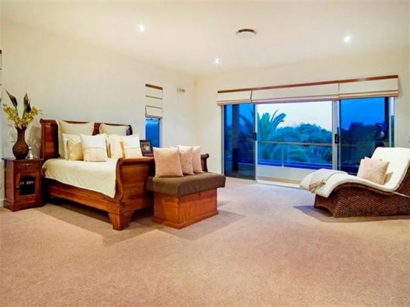 2504 Cressbrook Drive, Hope Island QLD 4212