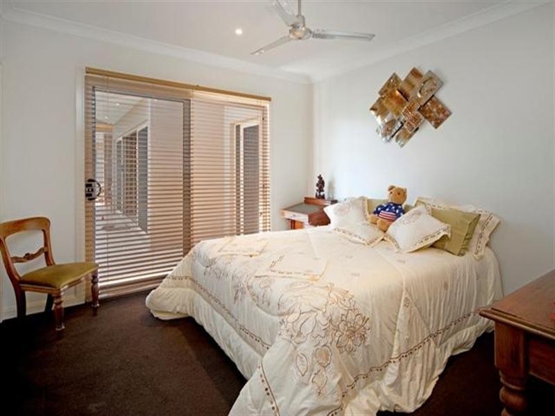 67 Tranquility Circuit, Helensvale QLD 4212