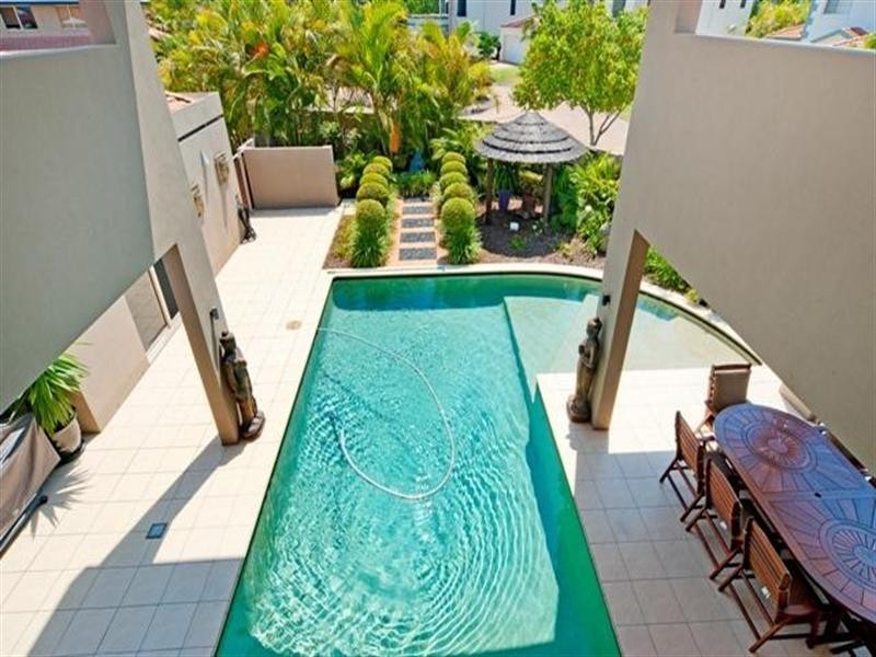 67 Tranquility Circuit, Helensvale QLD 4212