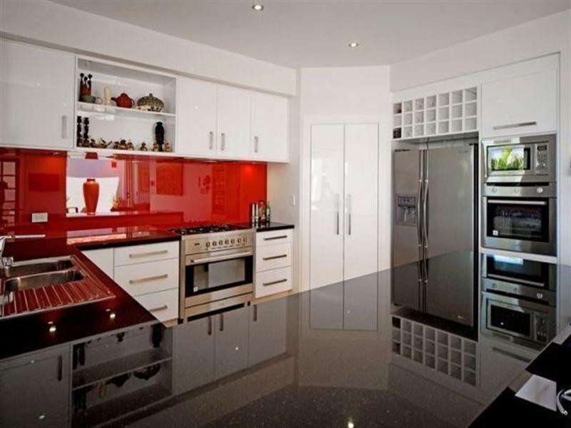 2220 Taromeo Court, Hope Island QLD 4212