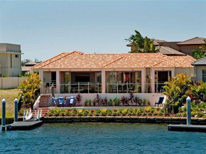 2220 Taromeo Court, Hope Island QLD 4212