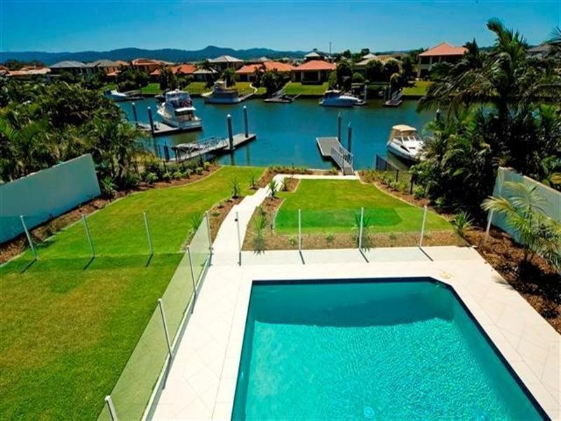 2130 Carlton Drive, Hope Island QLD 4212