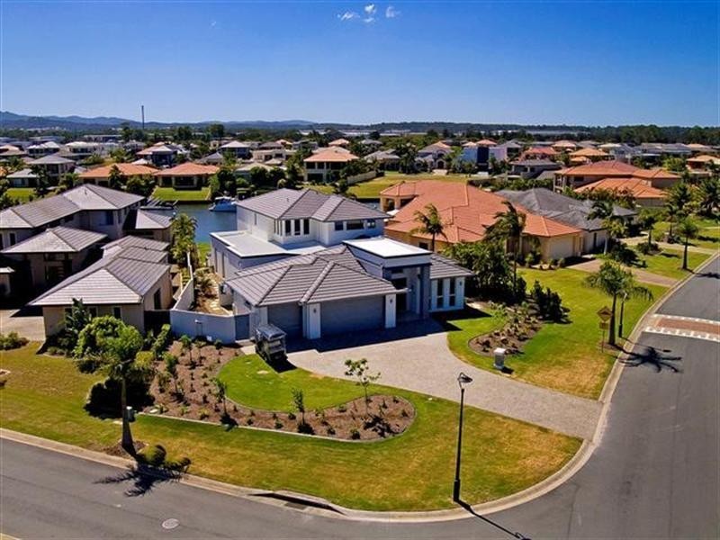 2130 Carlton Drive, Hope Island QLD 4212