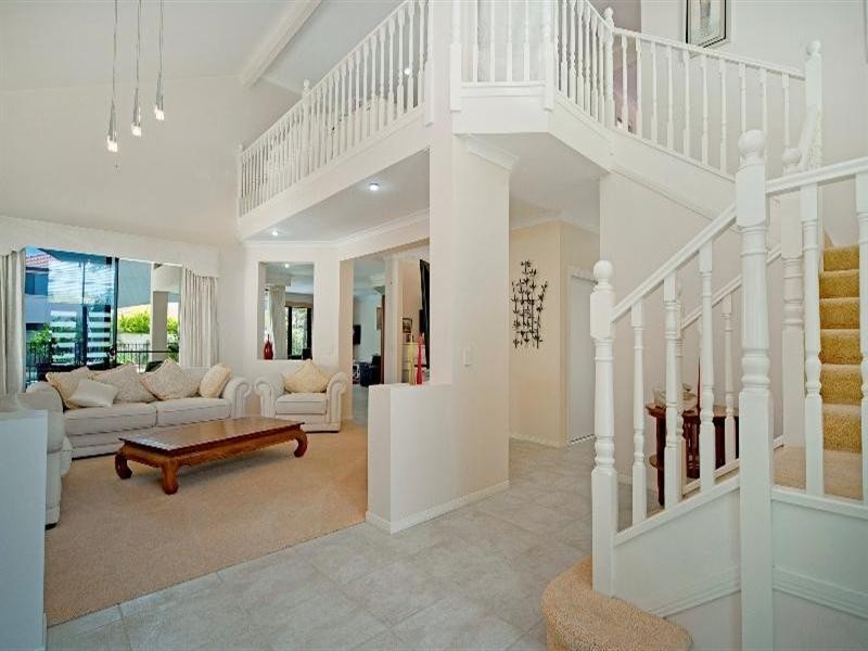 19 Calmwater Crescent, Oyster Cove, Hope Island QLD 4212