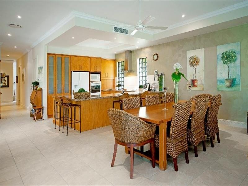 2344 Cressbrook Drive, Hope Island QLD 4212