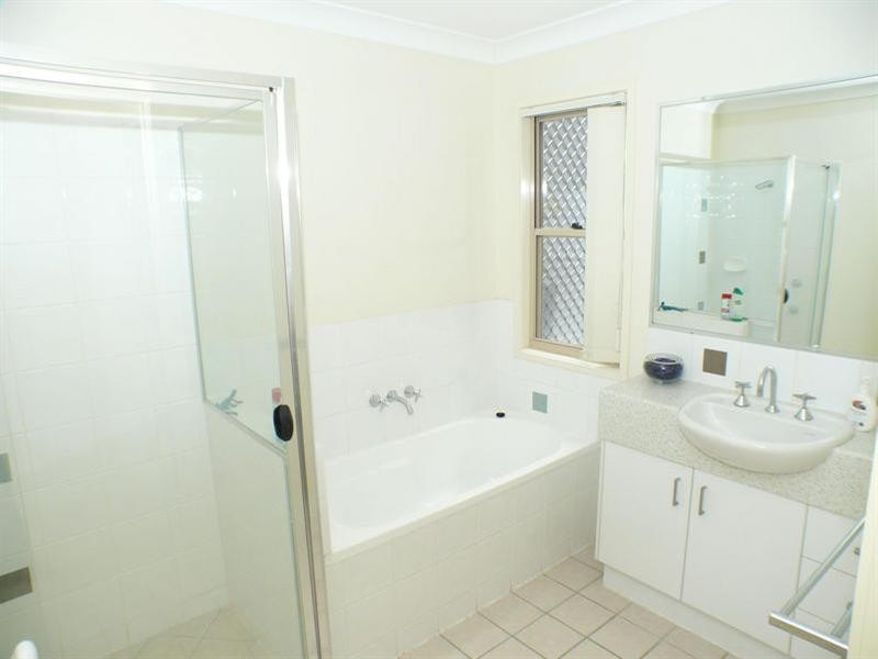 1 & 2/6 Appletree Street, Upper Coomera QLD 4209