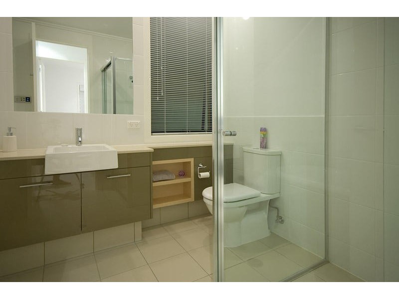 6093 Lugano Drive, Hope Island QLD 4212