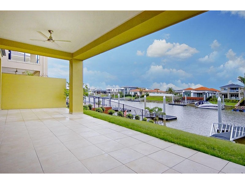 7402 Ellensbrook Drive, Hope Island QLD 4212