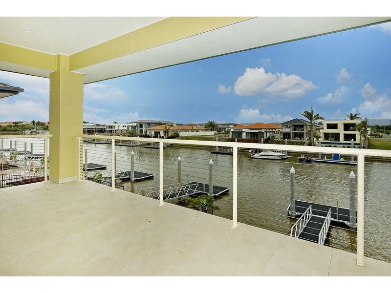 7402 Ellensbrook Drive, Hope Island QLD 4212