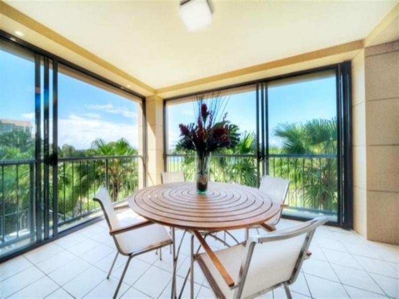 8408 Magnolia Drive East, Hope Island QLD 4212