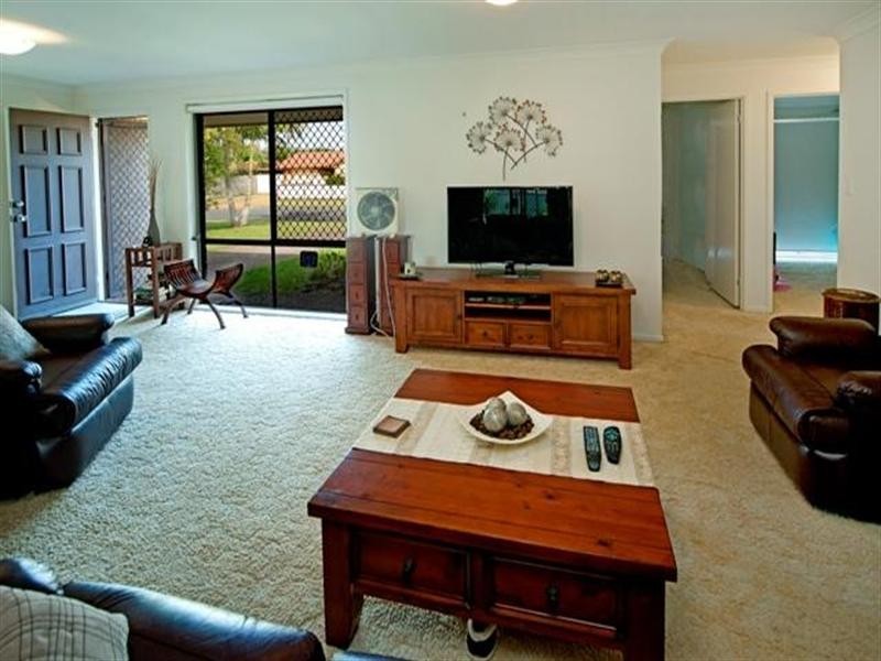 18 Wendoree Way, Coombabah QLD 4216