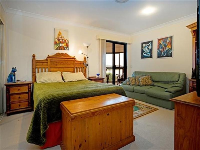 13 Princeton Street, Oxenford QLD 4210