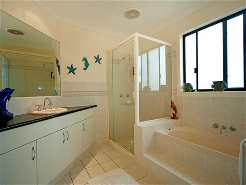 13 Princeton Street, Oxenford QLD 4210