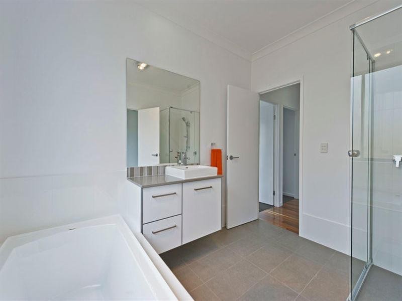 16 Marrinup Street, Upper Coomera QLD 4209