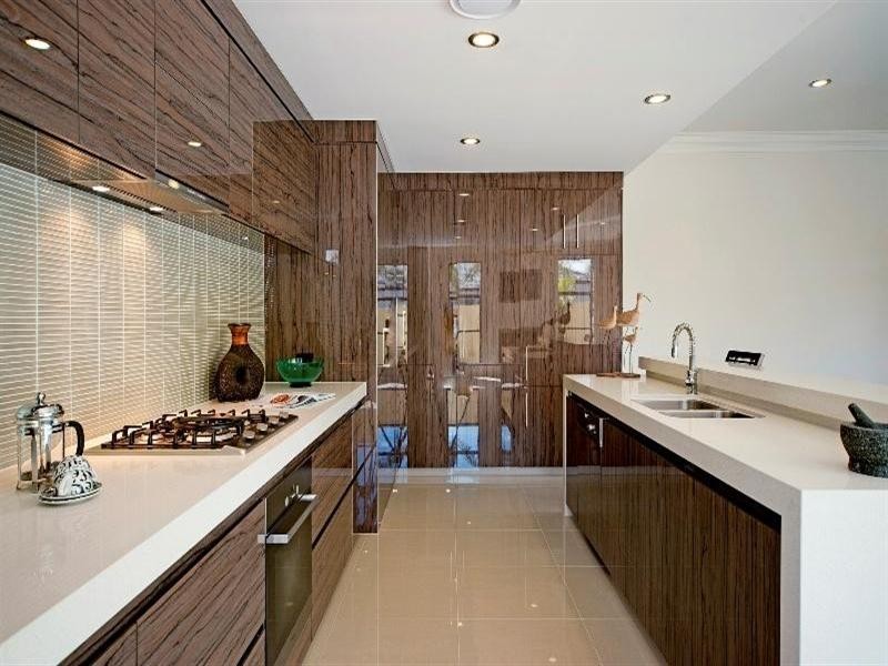 9113 Peter Senior Drive, Hope Island QLD 4212