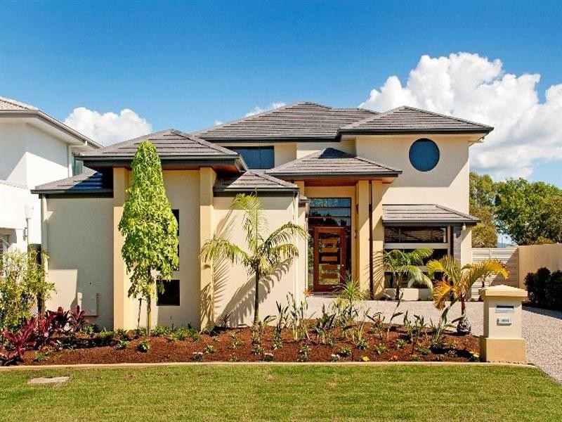 9113 Peter Senior Drive, Hope Island QLD 4212