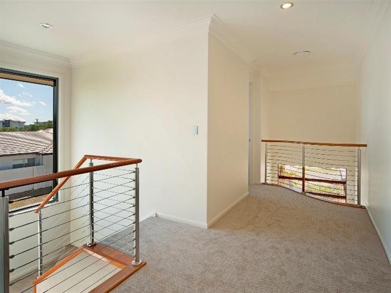 9113 Peter Senior Drive, Hope Island QLD 4212