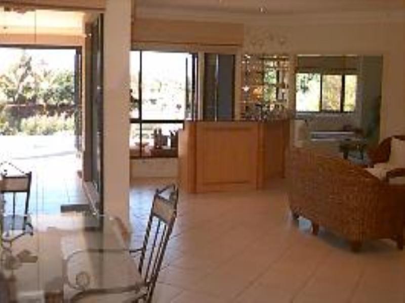 4 River Cove Place, Hope Island QLD 4212