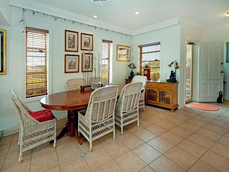 13/14 Pendraat Parade, Hope Island QLD 4212