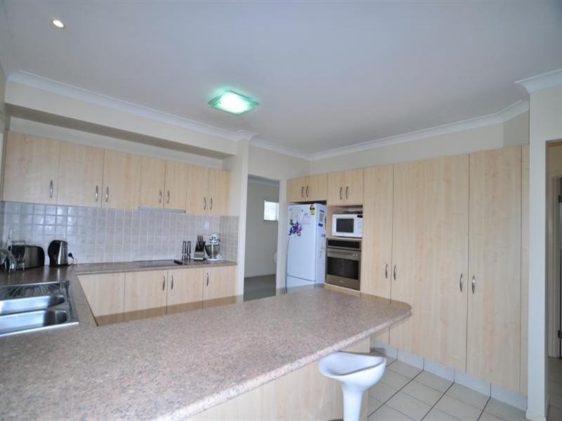 9 Broxbourne Place, Oxenford QLD 4210