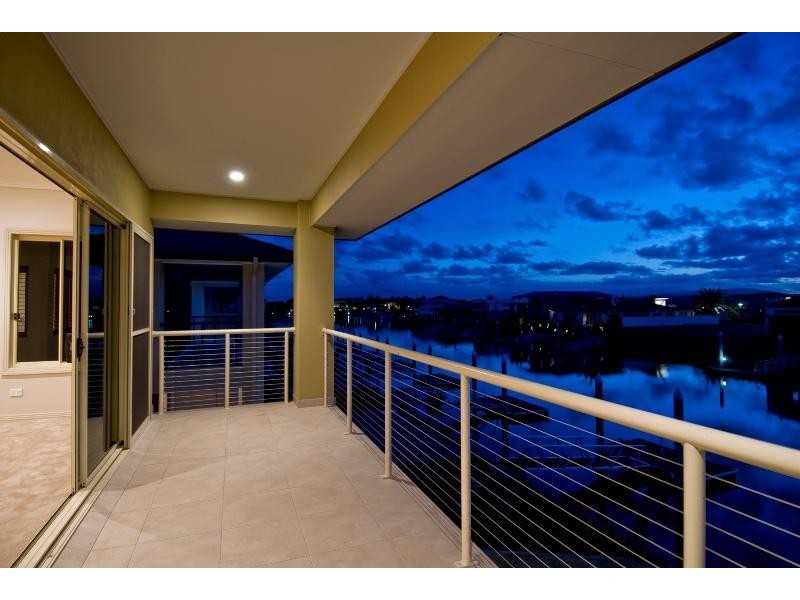 7403 Ellensbrook Drive, Hope Island QLD 4212