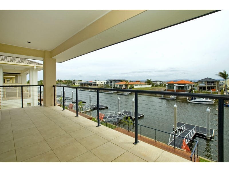 7403 Ellensbrook Drive, Hope Island QLD 4212